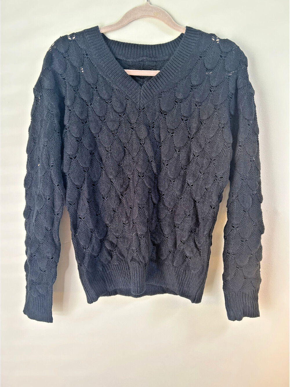 Womens Black Textured Knit Sweater V Neck Long Sleeve Small Cozy Pullover